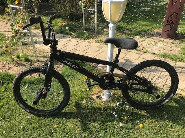 Felt mystic hotsell bmx bike