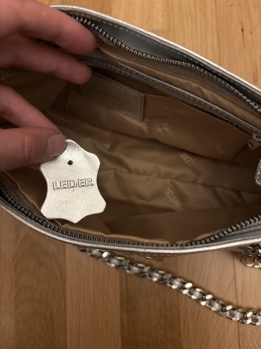 Taschen für Damen: Madeline Silver Tasche Leder – Gebraucht aus Bern von LoveVintageY2K 5