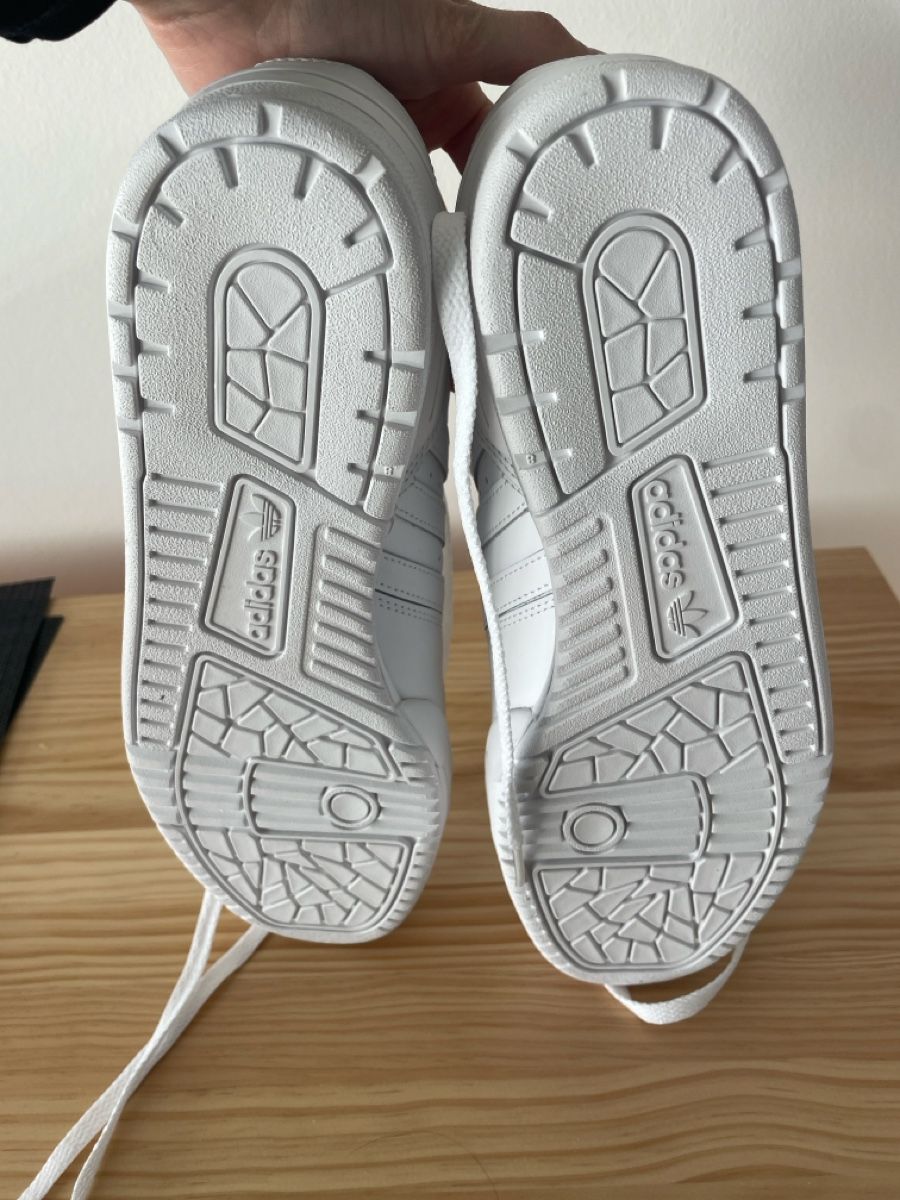 Adidas Scarpe da uomo: Adidas Rivalry Low Baskets Blanches - Taille 42 - Neuf – Nuovo (secondo la descrizione) da Nyon venduto da laralc 4