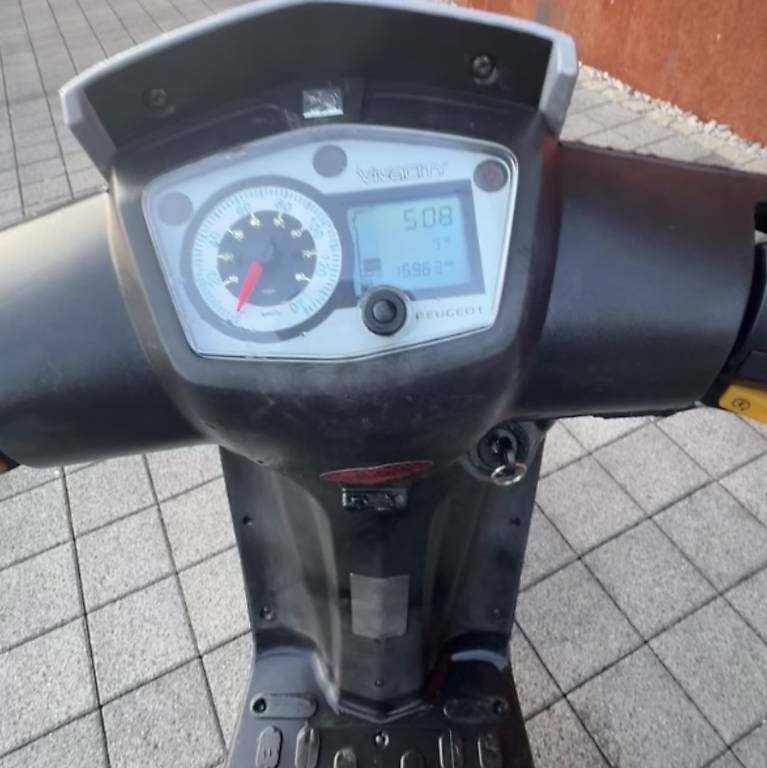 Scooters: Peugeot Vivacity 125ccm  – D'occasion à Widnau par ash_29hd 4