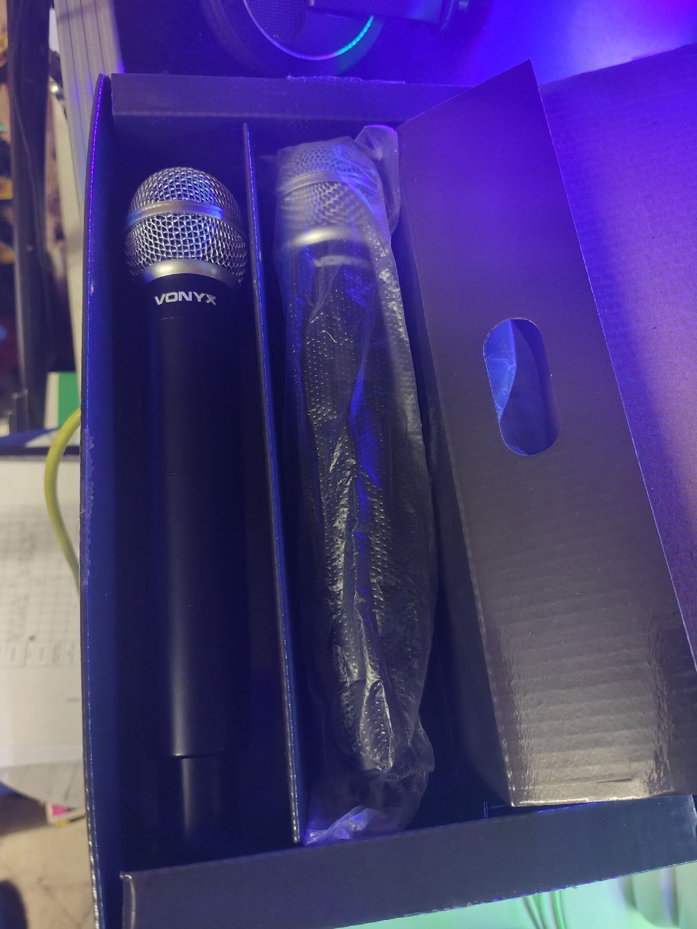 Microfoni: microphones mit reciver – Nuovo (secondo la descrizione) da Schöftland venduto da magicX01