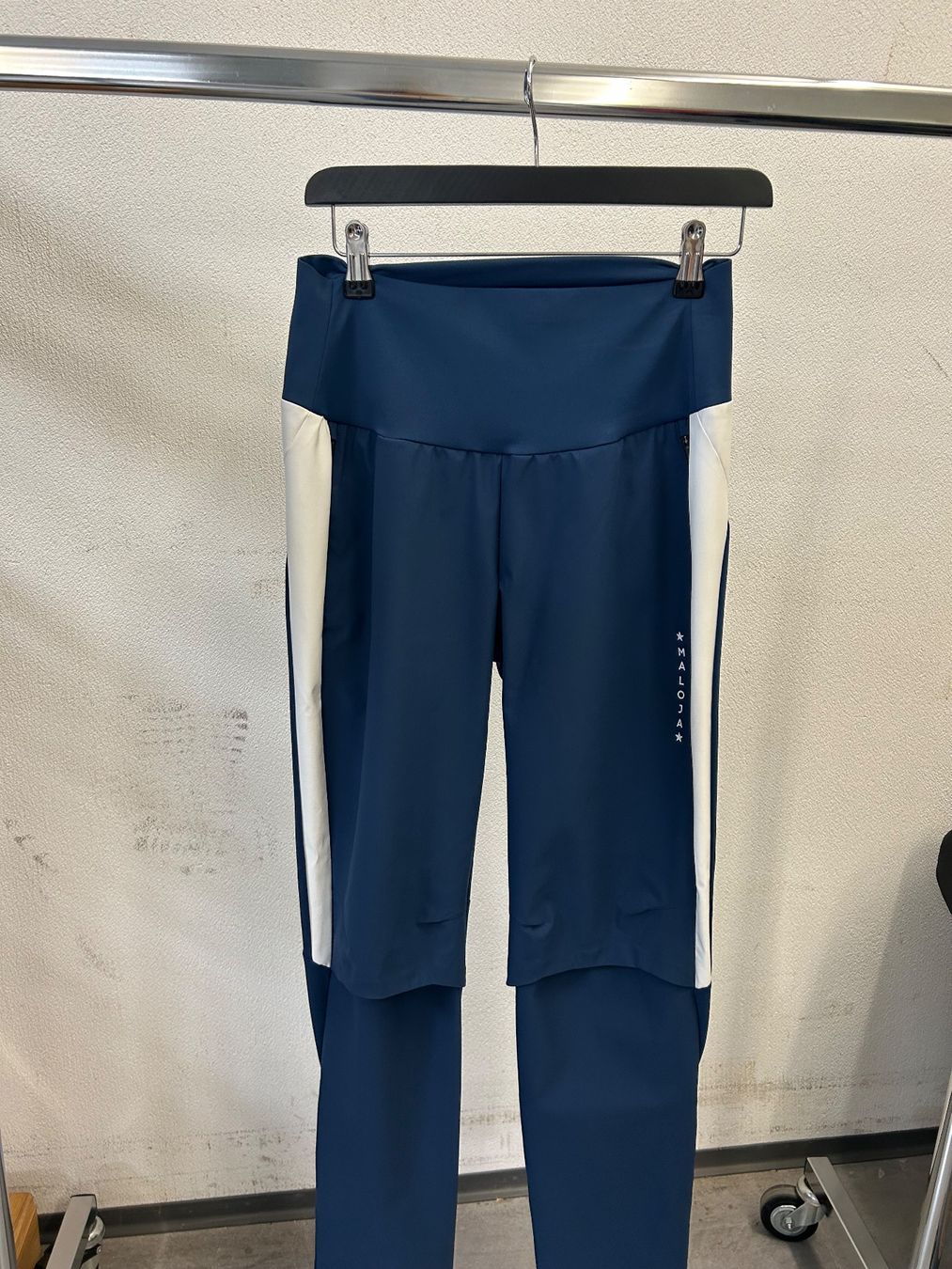 Maloja Pantaloni: Langlaufhose Maloja – Nuovo (secondo la descrizione) da Chur venduto da zue_m8ck