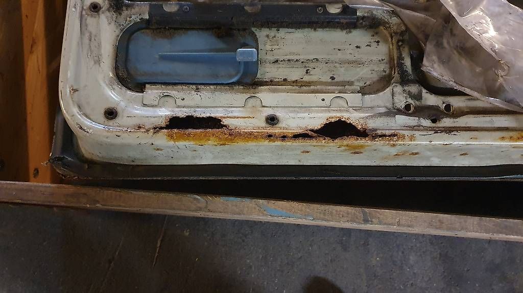 Tutti pezzi di ricambio auto: Türen VW T2 – Usato da Bäriswil BE venduto da aki_77w9 2