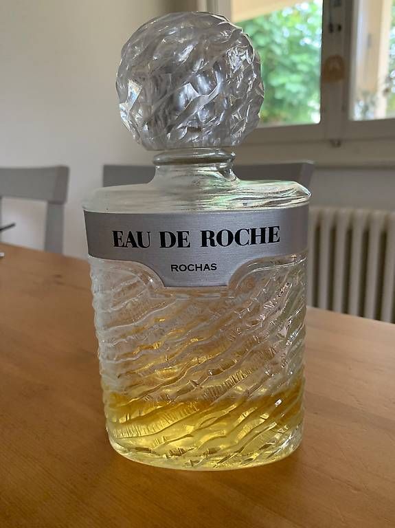 Profumi & Eau de Toilette: Grosse bouteille Eau de roche de Rochas – Usato da Etoy venduto da san_78xt