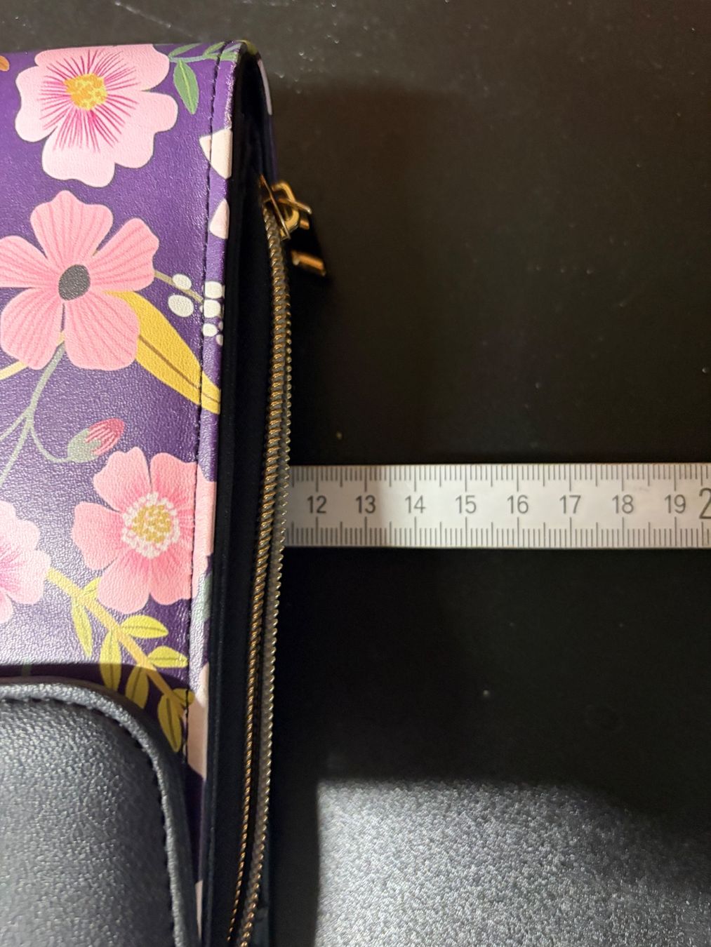 Taschen für Damen: kleine Umhängetasche – Gebraucht aus Obergösgen von Andre118 2