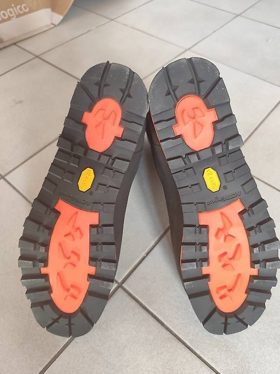 Scarpe da uomo: Scarpa phantom tech NEUF – Nuovo (secondo la descrizione) da saviese venduto da mario137 2