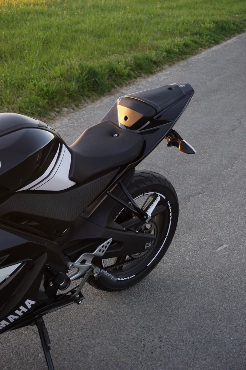 Yamaha Strada: Yamaha YZF-R125 2011 – Usato da Merenschwand venduto da sar_z5sz 5