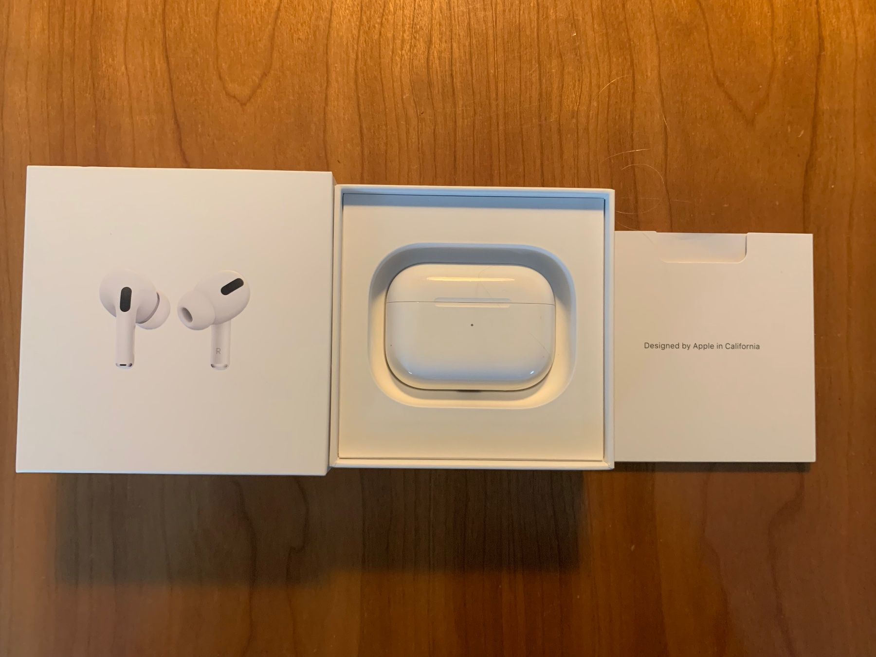 Apple Kopfhörer: AirPods Pro recharging case 1st gen – Gebraucht aus Onex von