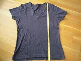 Graues T-Shirt Gr XS/S
