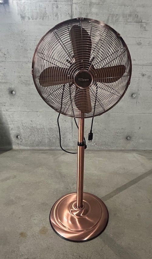 Ventilatori: Vintage Ventilator Bronze – Usato da Zürich venduto da Arthi