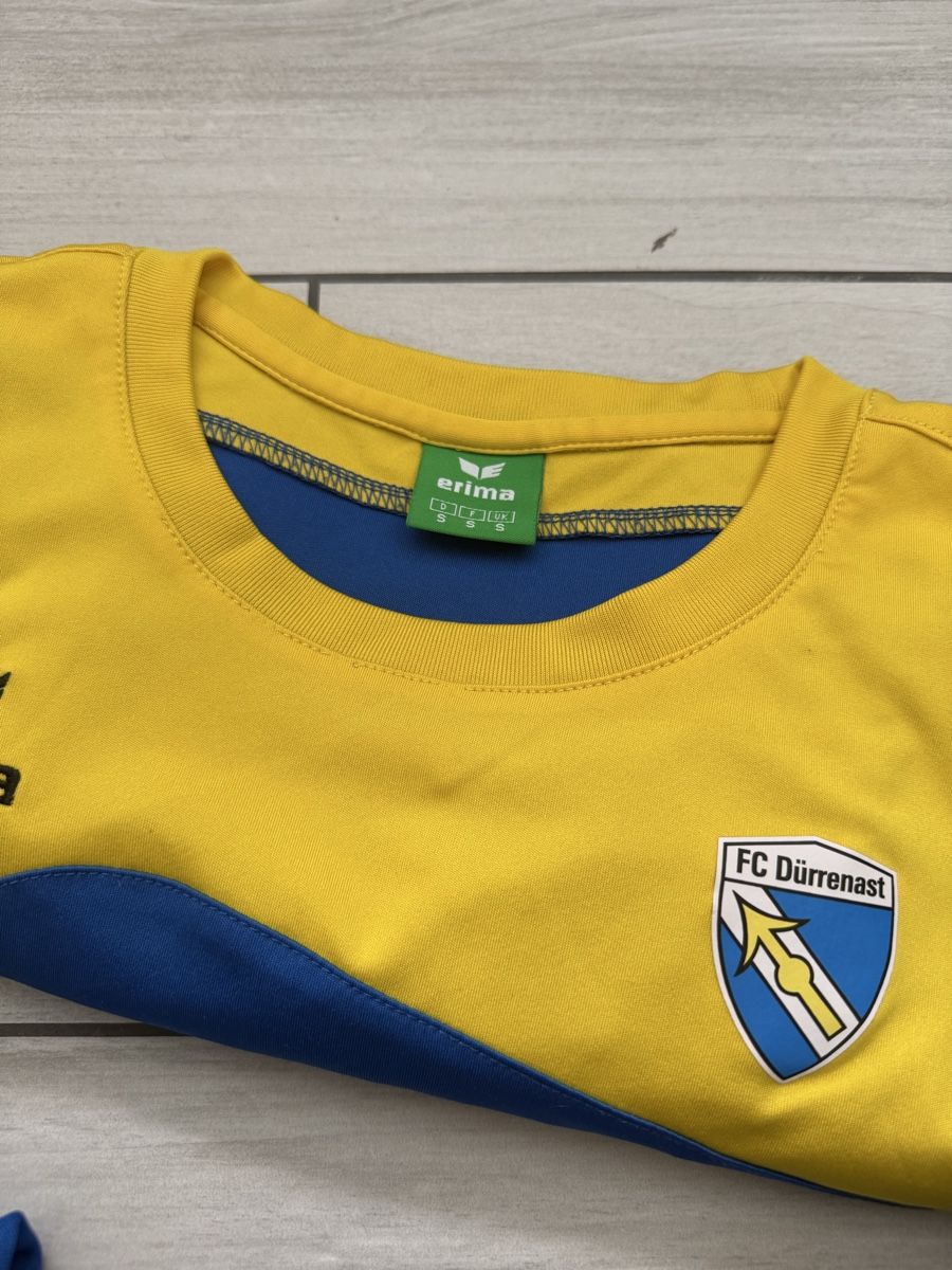 Erima Lots de vêtements: FC Dürrenast Trainingsoberteile S – Neuf (Voir description) à Thun par cedu247 1