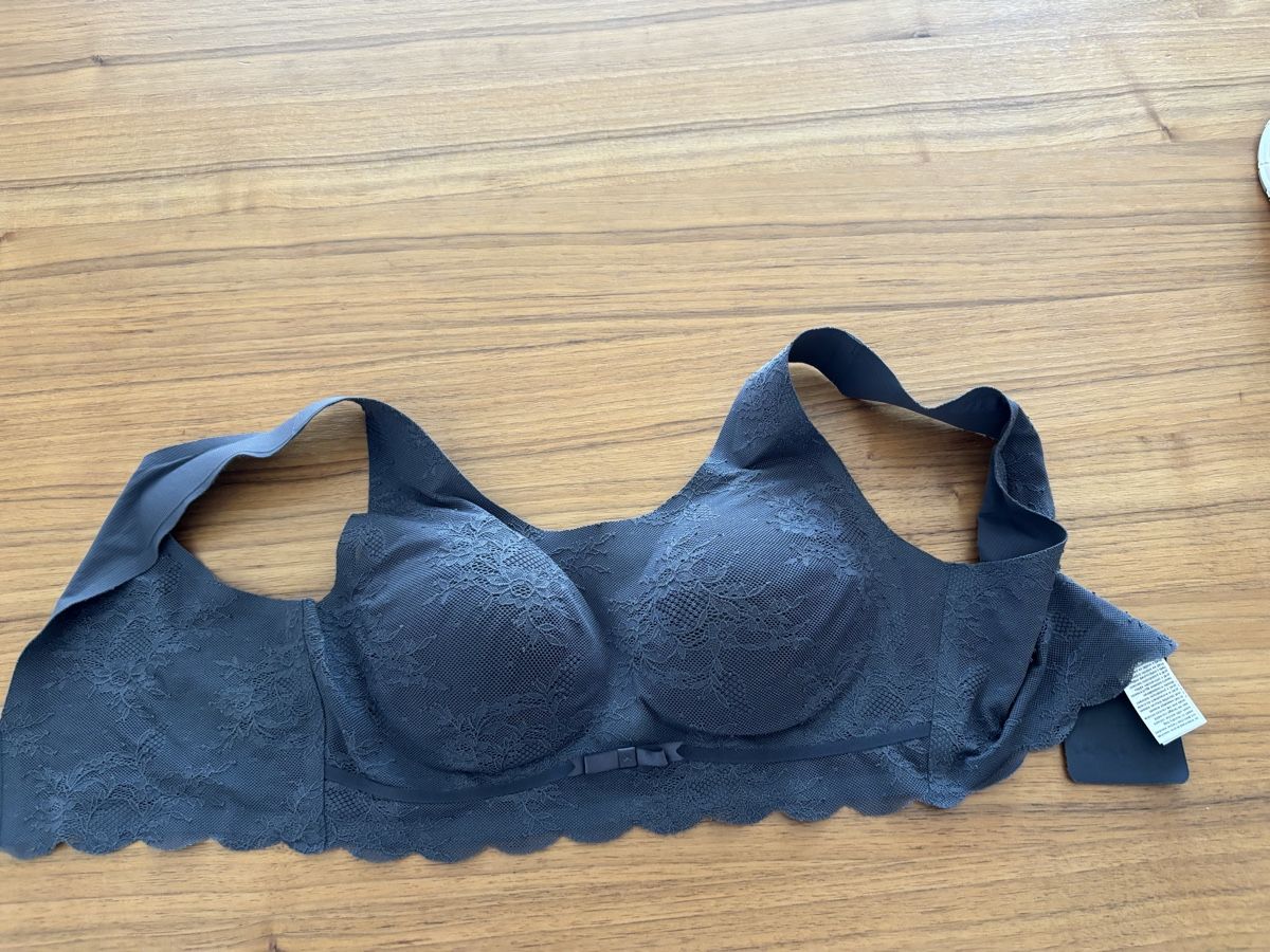 Altra biancheria intima: BH Anita Essential Lace Grau Grösse M – Usato da Kestenholz venduto da marina_w01