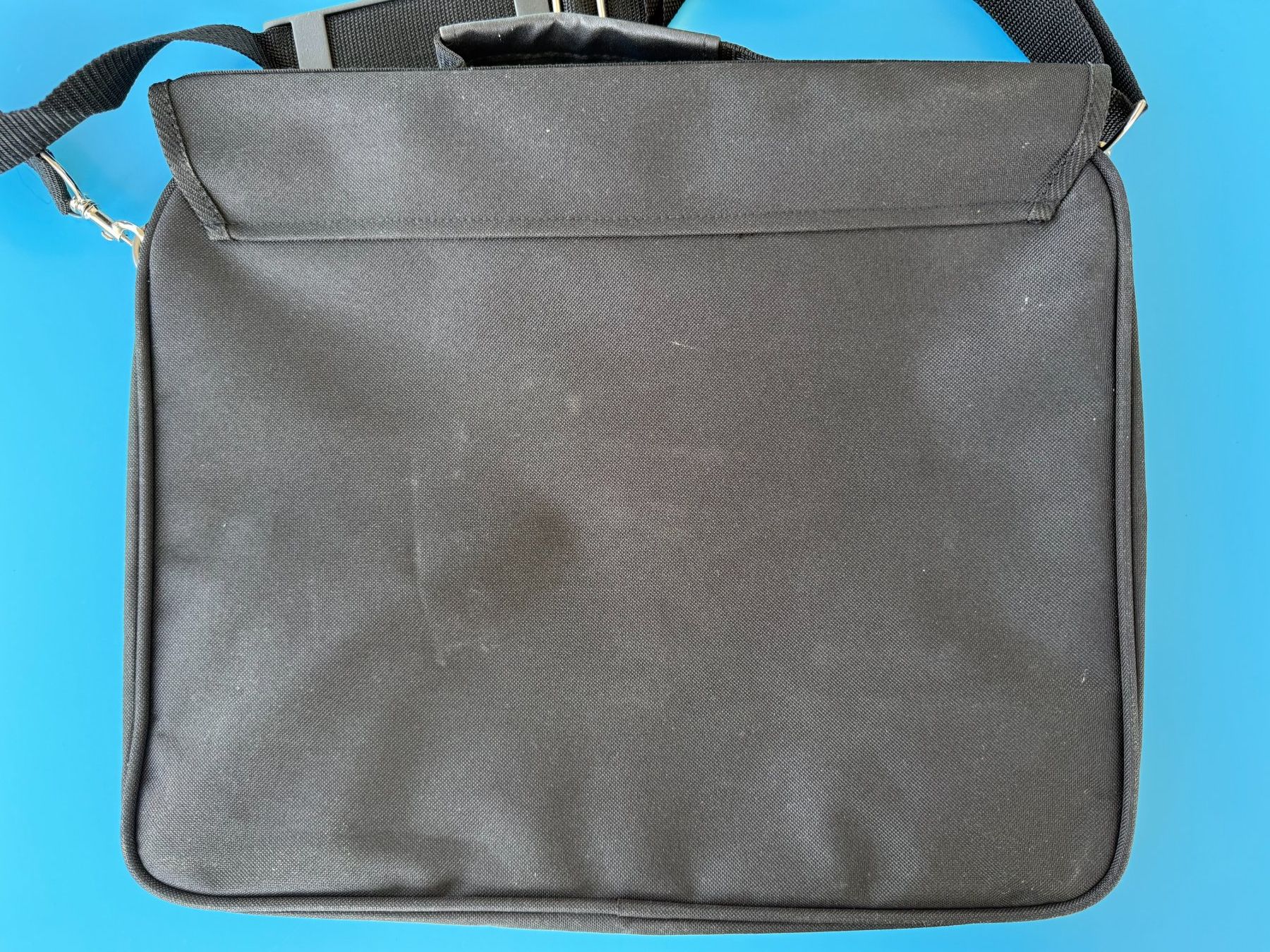 Taschen: BEKB Laptoptasche Business mit vielen Fächern – Neu (gemäss Beschreibung) aus Subingen von ArtBead 2