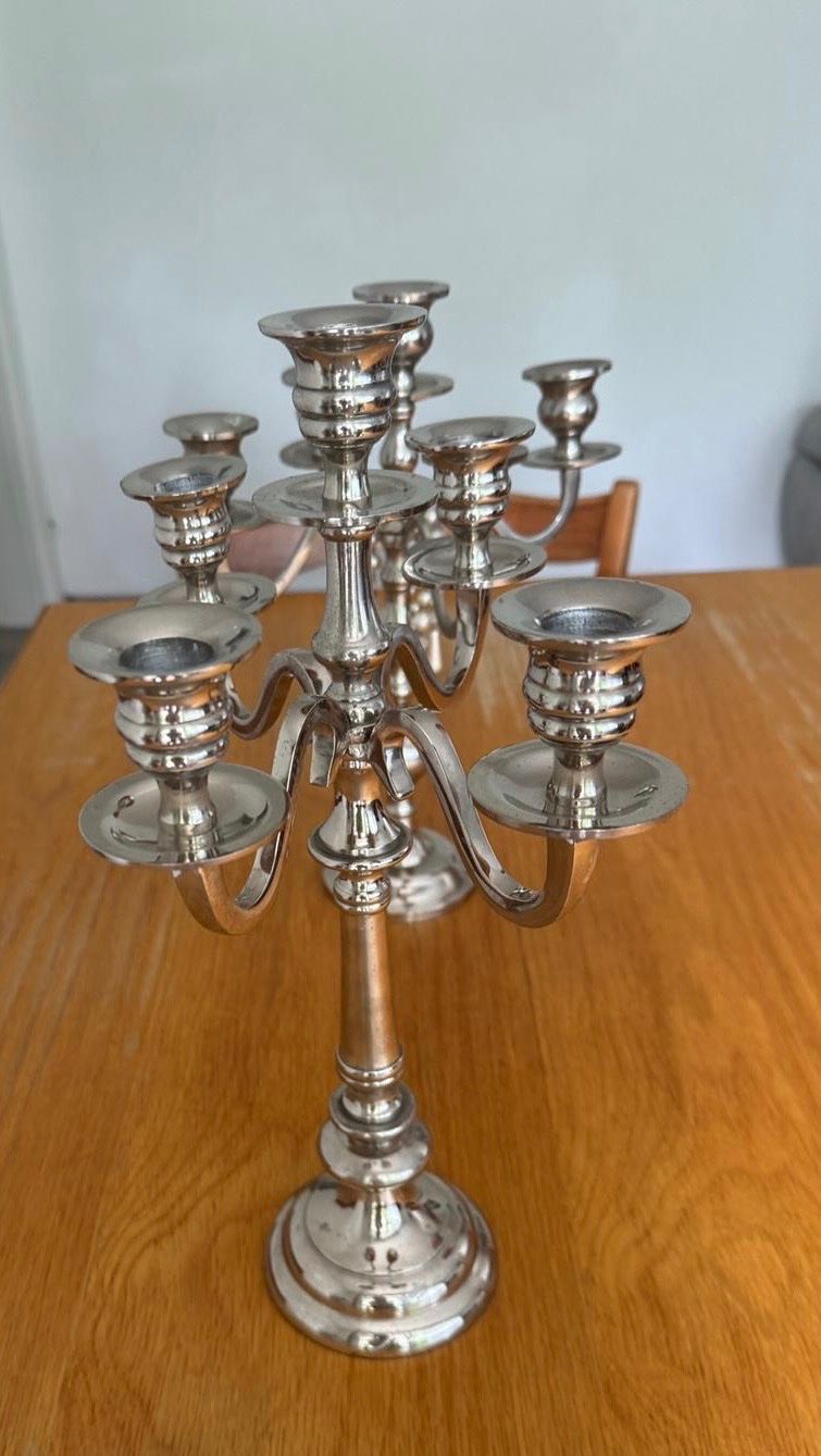 Portacandele: Kerzenständer, 2 Stück, versilbert, – Usato da Oberweningen venduto da Achille.3 1