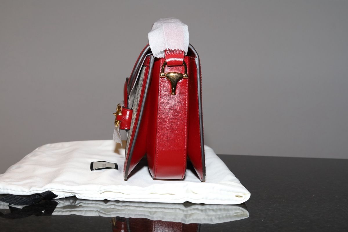 Gucci Borse da donna: Neu GUCCI SHOULDER BAG – Nuovo e nell'imballaggio originale da Buchrain venduto da np1_nb6m 2