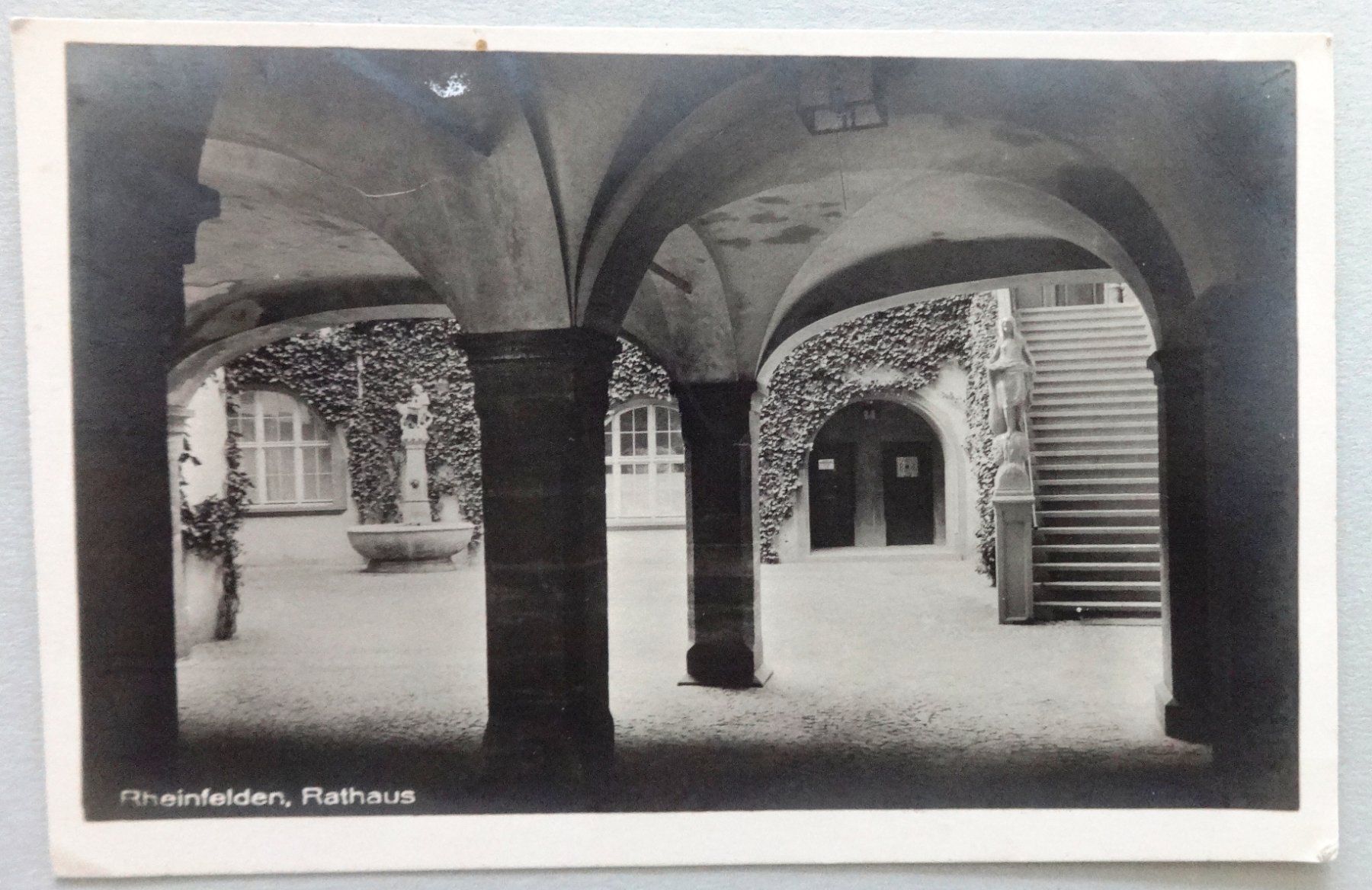 Cartes postales: Rheinfelden, Rathaus – Défectueux à Fétigny par Billy2miny