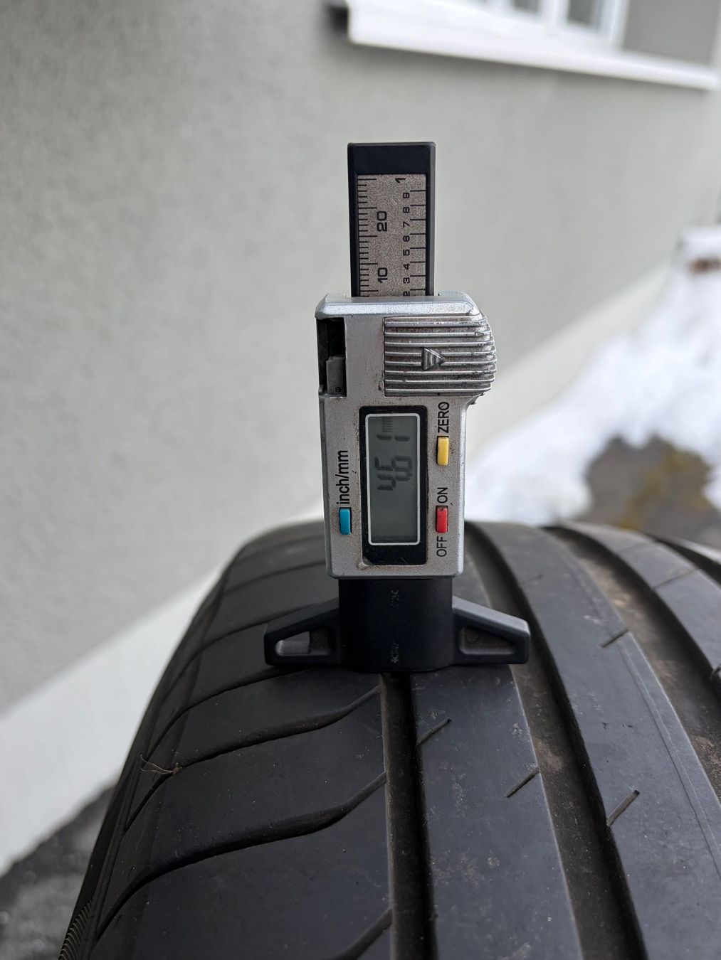 Pneus & Kompletträder: VOLVO CX60 4 Sommerräder 235/65R17 – Gebraucht aus Engelberg von Pits68 1