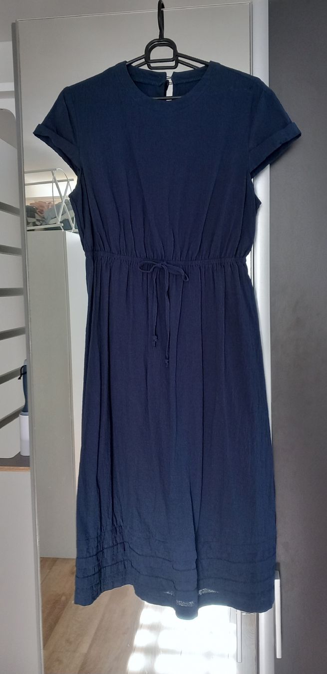 Vestiti: schönes neuweriges Leinenkleid, blau, 40 – Nuovo (secondo la descrizione) da Rorbas venduto da siramad