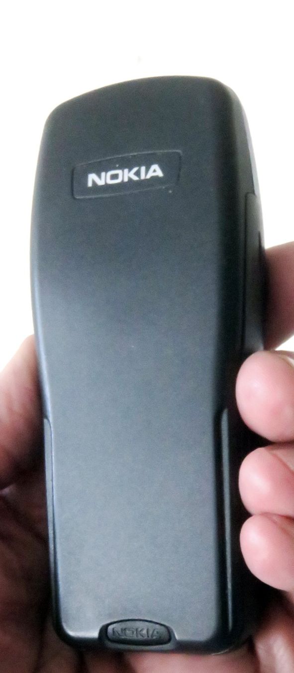 Nokia Telefoni cellulari / Smartphones: Nokia 3210 mit fabrikneuem Akku – Usato da Untersiggenthal venduto da Zarkok 1