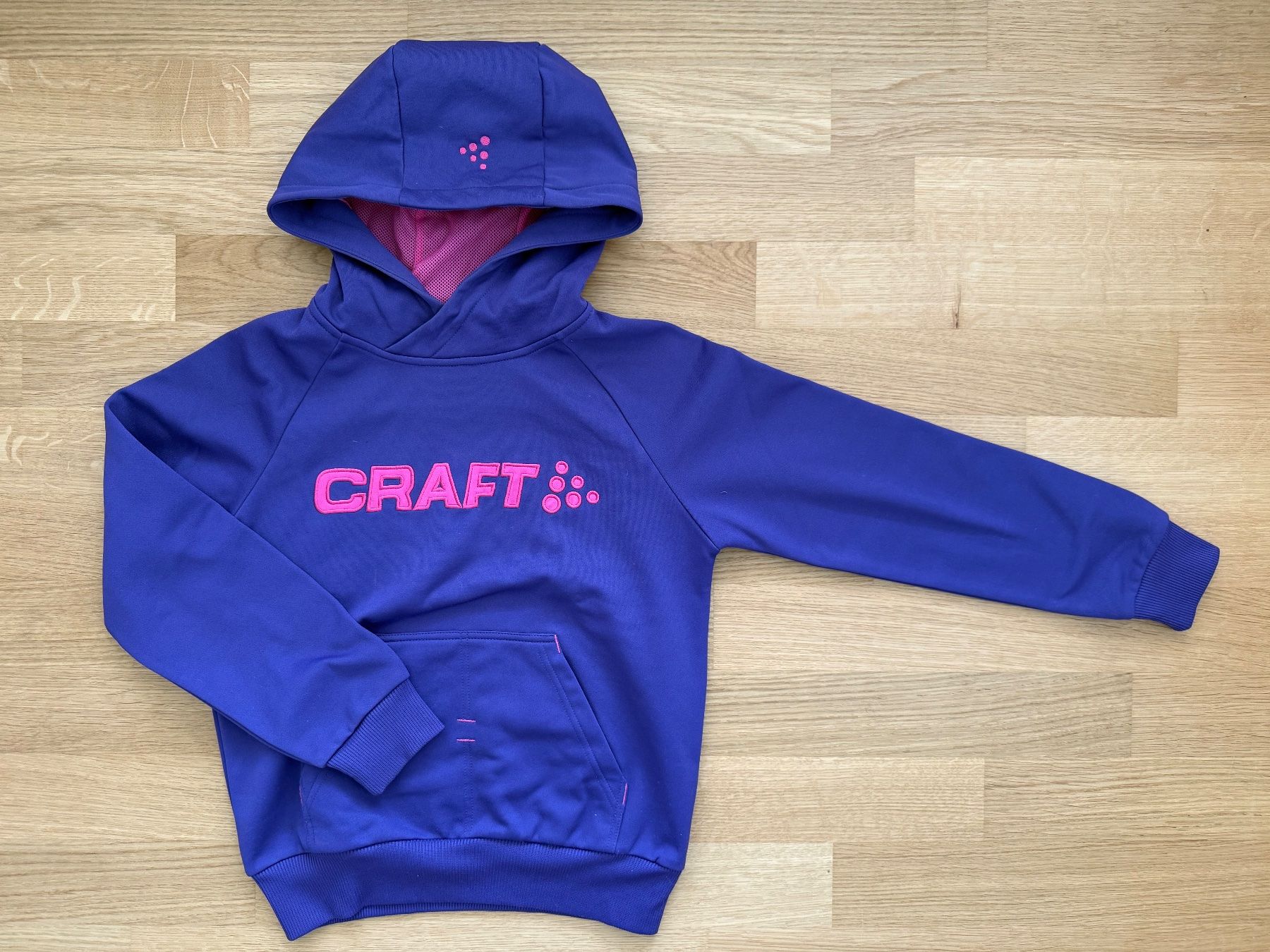 Pullover & Sweatshirts: Kapuzenpulli Craft Gr 134/140 – Gebraucht aus Hünibach von rotestandem01