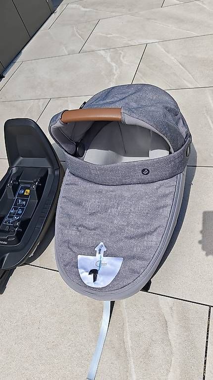 Maxi-Cosi Seggiolini per auto: Maxi Cosi Jade inkl. FamilyFix3 – Usato da Scherzingen venduto da mar_57m5