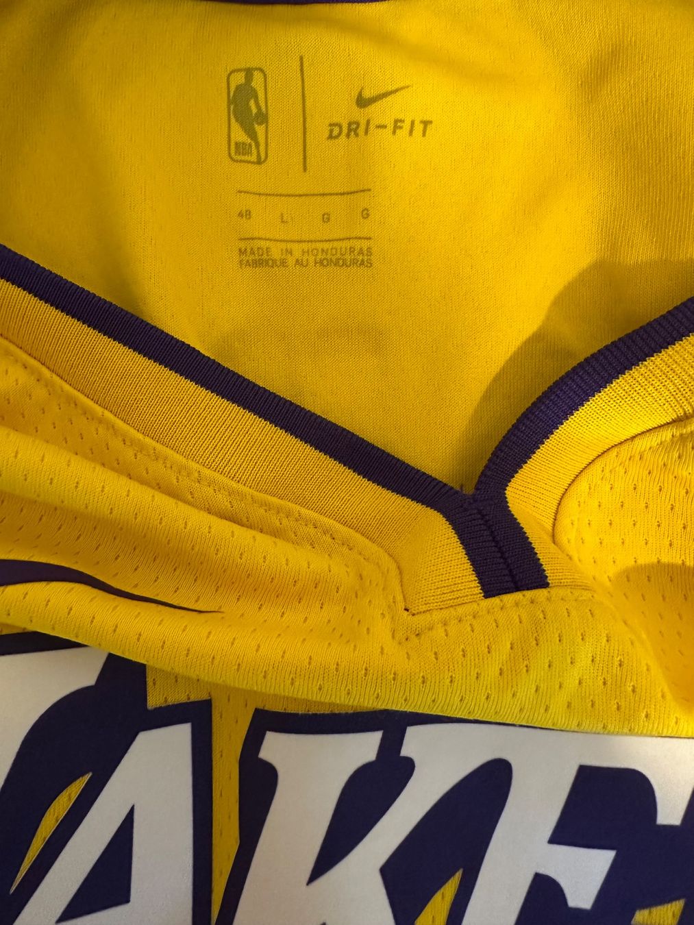 Lakers Canottiere & Pantaloni: Lebron James Lakers Jersey Lore Series – Nuovo (secondo la descrizione) da Ittigen venduto da saa_8kfv 2