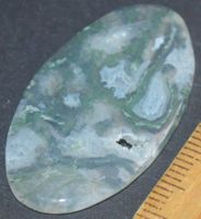 Cabochon L-5305 – Grüner Moos Achat 36x20,5mm 21,70 Karat