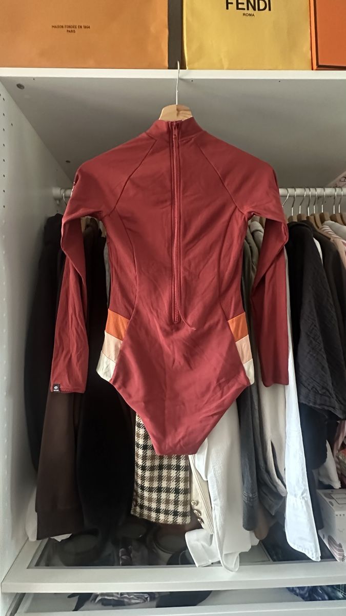 Rip Curl Ensembles & Tailleurs: Rip Curl Langarm Surf Suit Damen Bordeaux Gr. S – D'occasion à Winterthur par whatdreamz 1