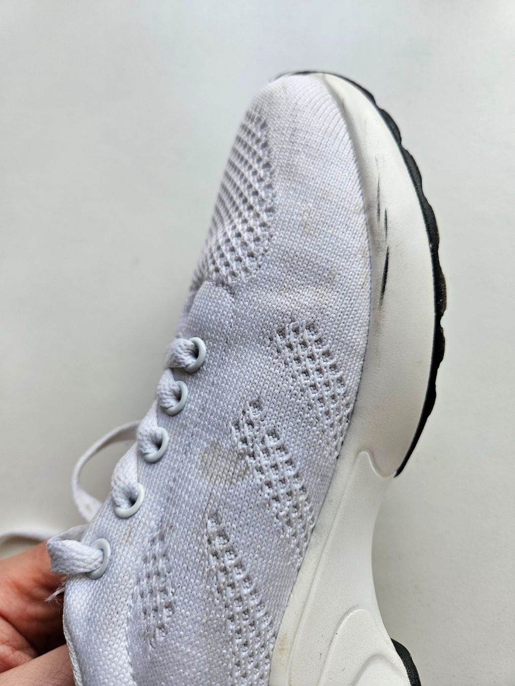 Chaussures hommes: Weisse Sneakers Gr.38 – D'occasion à Schaffhausen par sabrina915 7