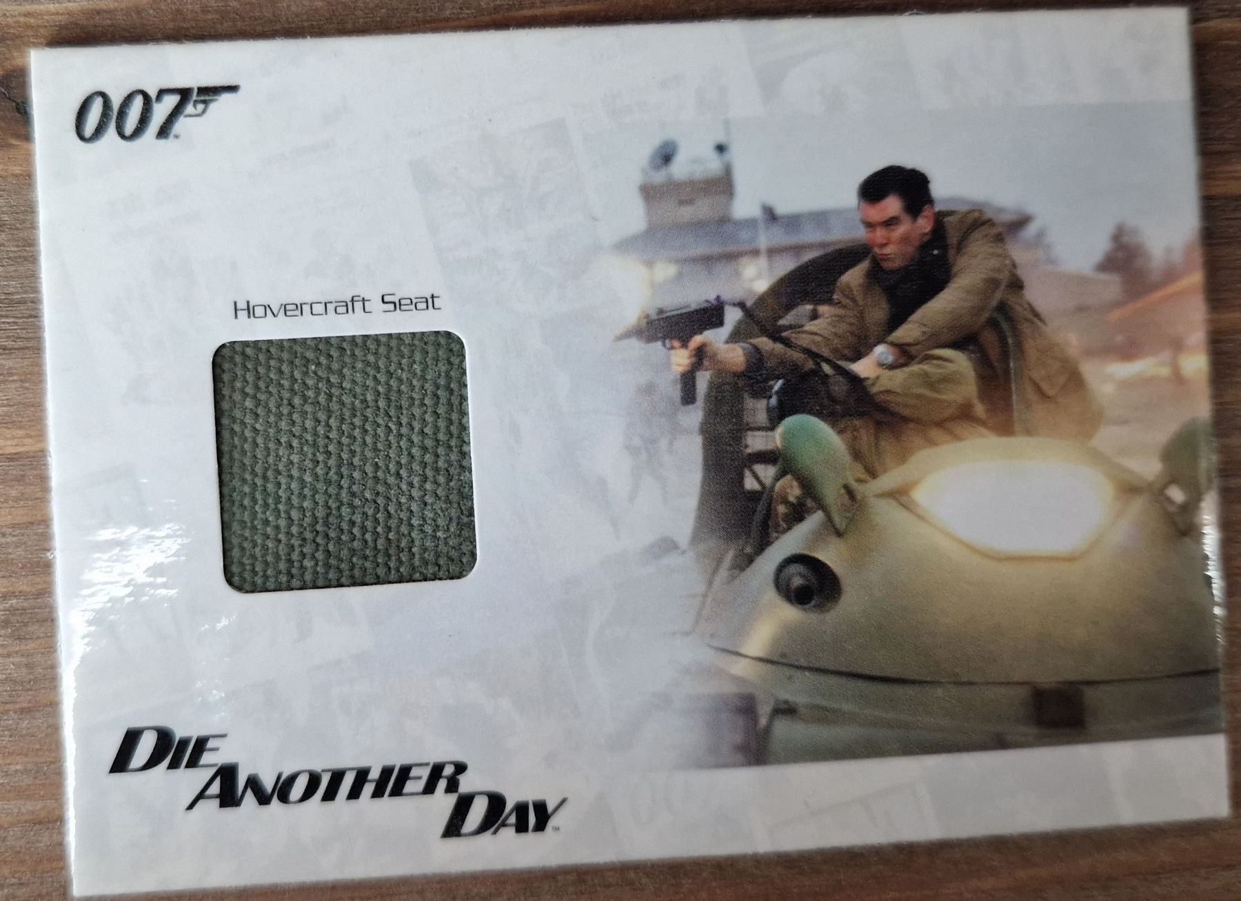 Carte collezionabili: James Bond 007 - Die Another Day - Échantillon Siège Rare – Usato da Sembrancher venduto da did_mkx2