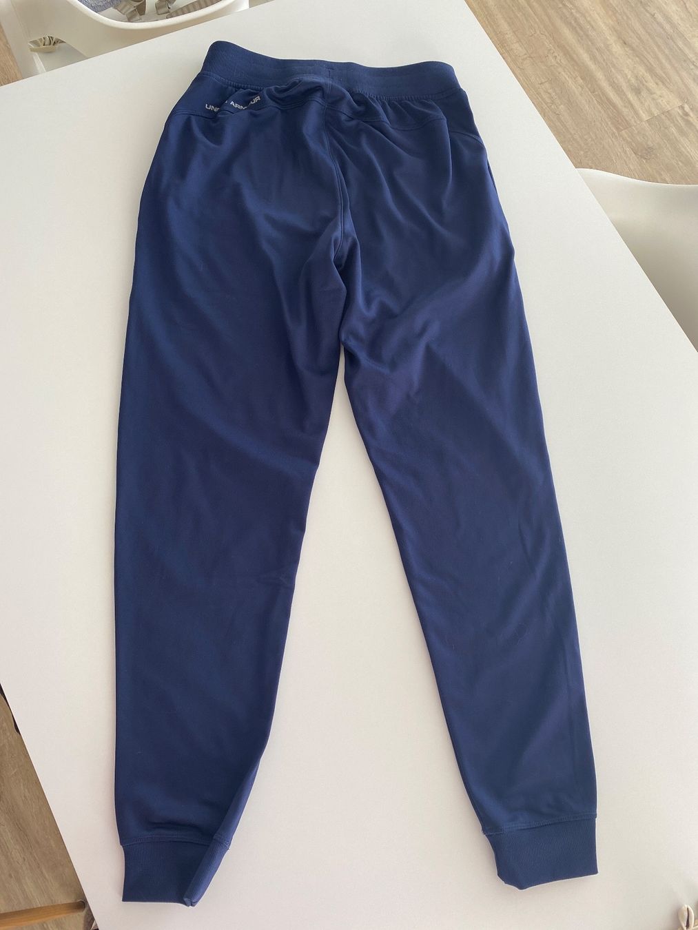 Under Armour Pantaloni: Herren Jogging Hosen Under Armour – Usato da Spiez venduto da Primrose2013 1