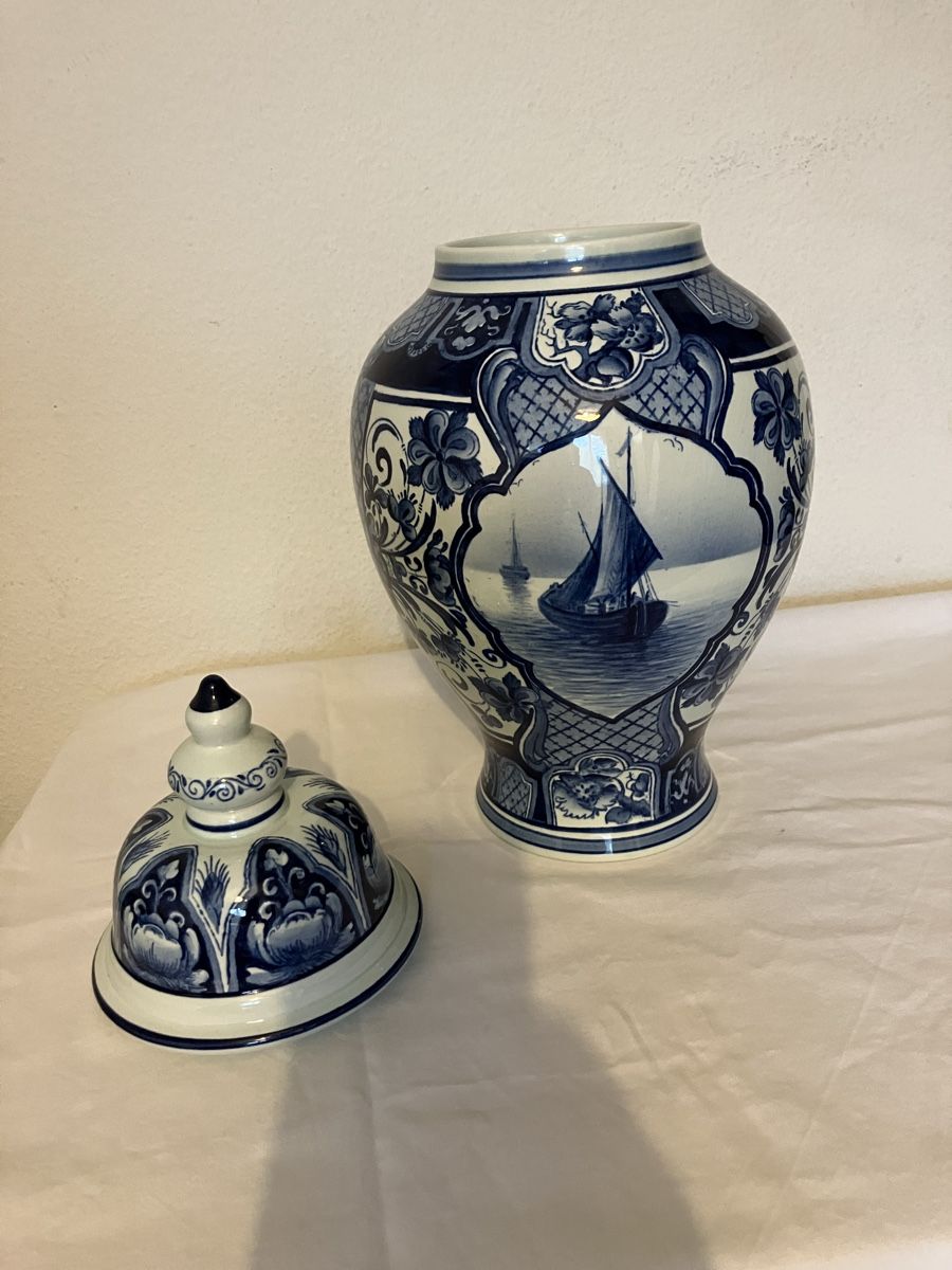 Vasi & Recipienti: Delfter Vase mit Deckel, Blau Dekor, Vintage – Usato da Birmenstorf AG venduto da matchless000 2