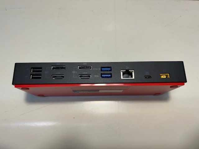 Lenovo Docking station: Lenovo ThinkPad Docking Station 40 AF Hybrid USB-C – Usato da Spiez venduto da fikus69