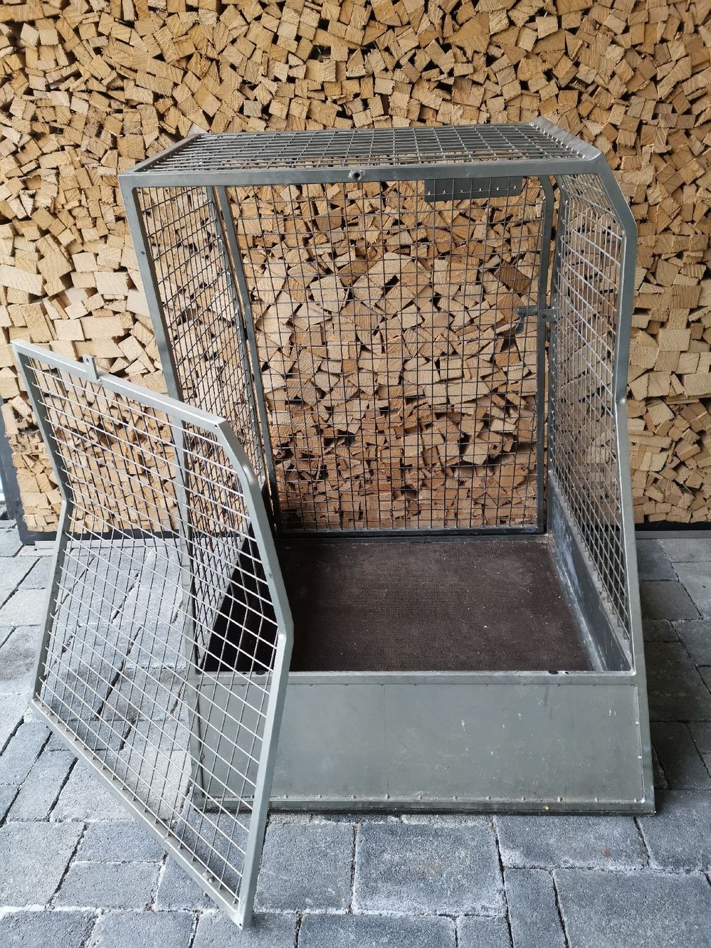 Cages, transport & sécurité: Hundebox – D'occasion à Oschwand par Ueli26 3