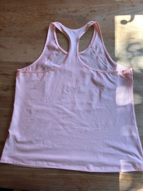 Nike Tops: Sport Top Gr. XL – Gebraucht aus Zürich von elg_rqw7 1