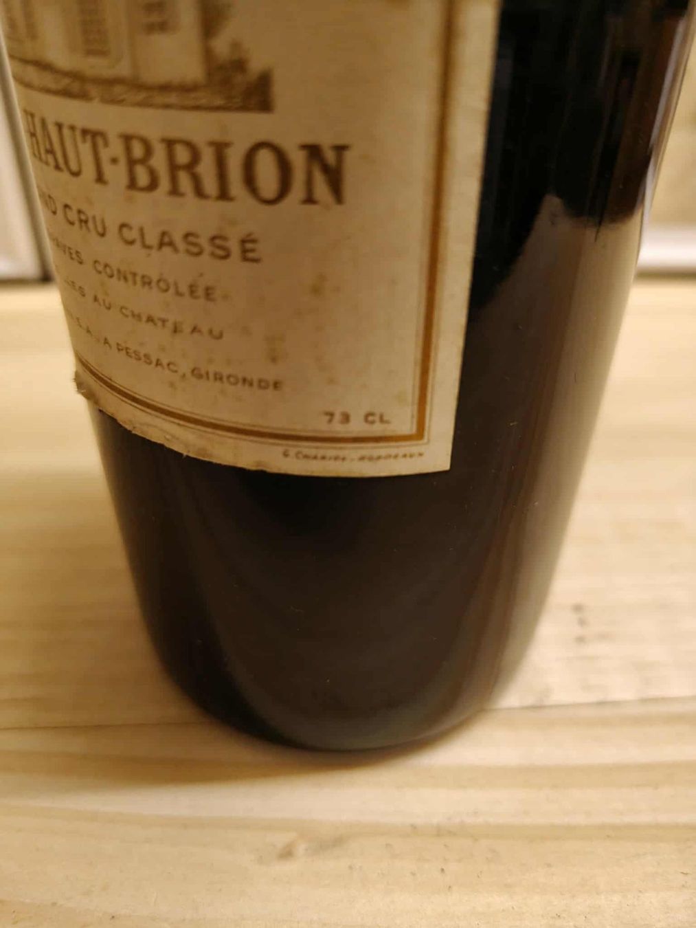 Haut-Brion Vino: 1973 CHATEAU HAUT-BRION – Nuovo e nell'imballaggio originale da Münchenstein venduto da weinundspirituosen 5