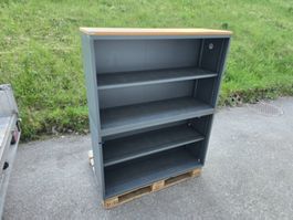 Lista Metallregal mit 2 höhenverstellbaren Tablaren ab 120.-