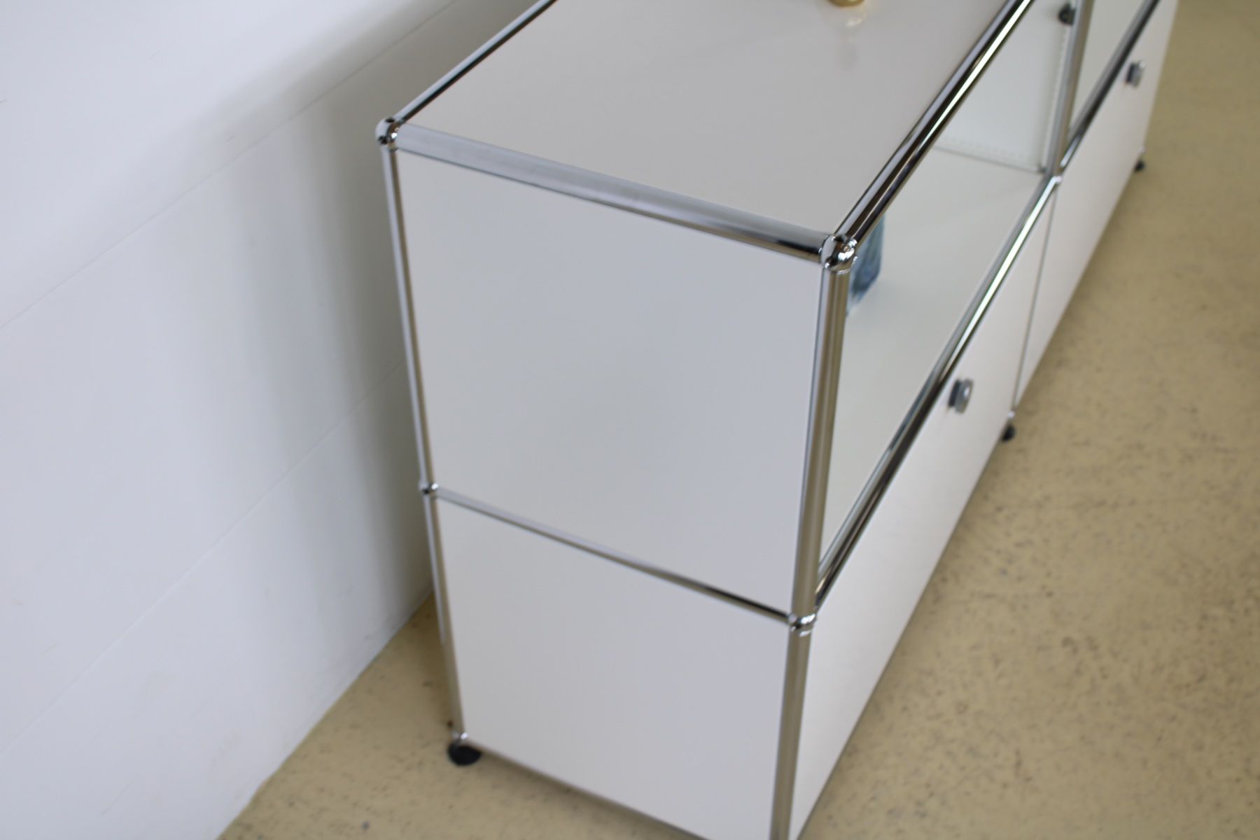 USM Kommoden: USM Sideboard in Reinweiss – Gebraucht aus Meinisberg von atelier_TILIJA 3
