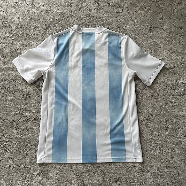 Canottiere & Pantaloni: Argentinien Nati Shirt – Usato da Hettiswil venduto da mat_8jyn 1