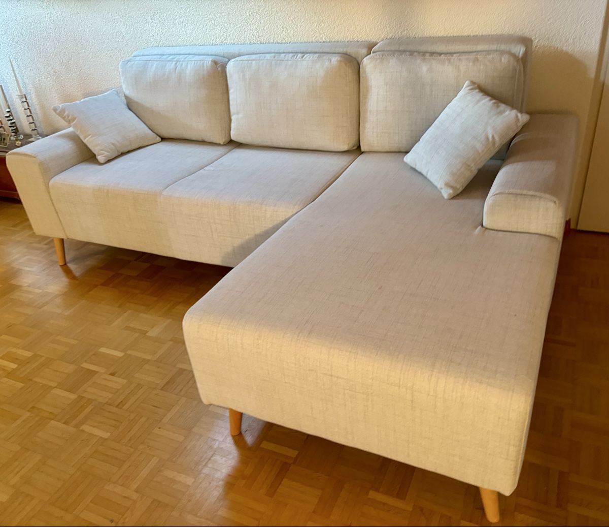 Divani: 2 Jahre altes Ecksofa grau mit Ottomane sehr guter Zustand – Usato da Stallikon venduto da Shiva03 4