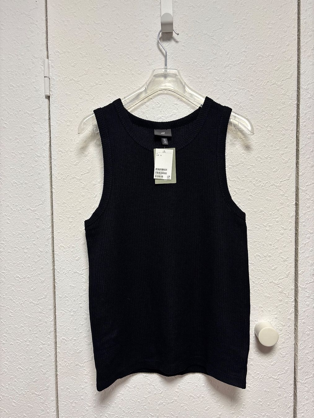 H&M T-shirts: H&M gestricktes Tanktop schwarz Gr. S – Neuf (Voir description) à Bottmingen par ana_5hrv 1