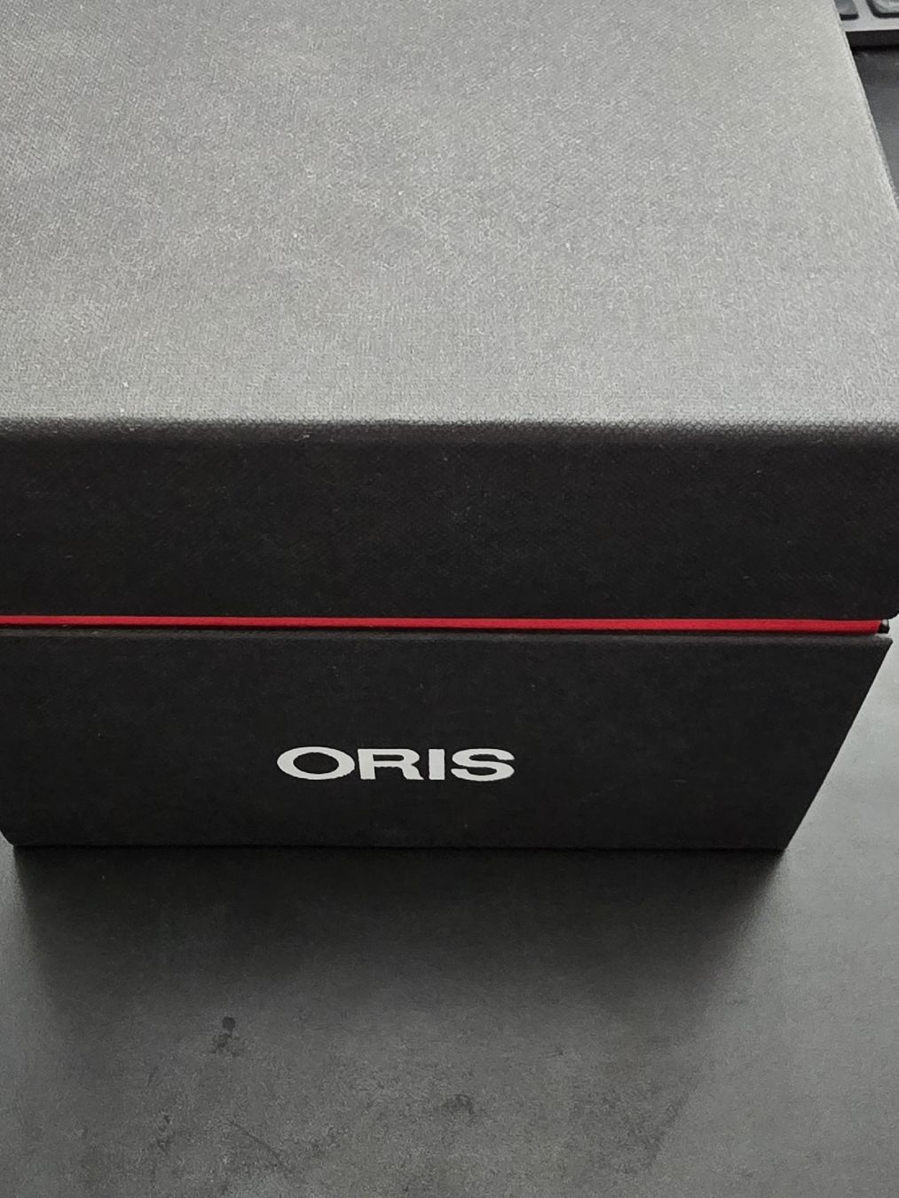 Oris Uhren: Oris Aquis Limited Edition Hammerhead – Gebraucht aus Zürich von Fash1on