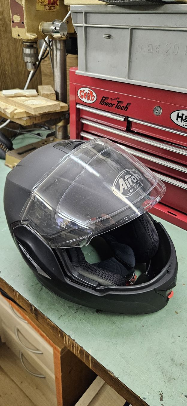 Airoh Caschi & visiere: Motorradhelm Airoh Grösse XXL – Usato da Buochs venduto da buochser6 3