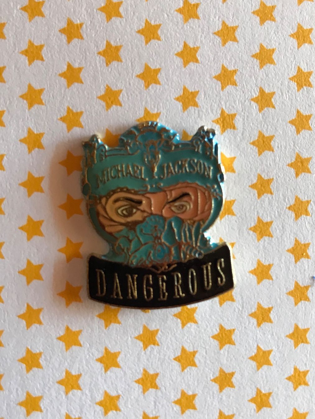 Broschen & Nadeln: Pin Pins MICHAEL JACKSON DANGEROUS Anstecknadel – Gebraucht aus Däniken SO von allerlei54 2
