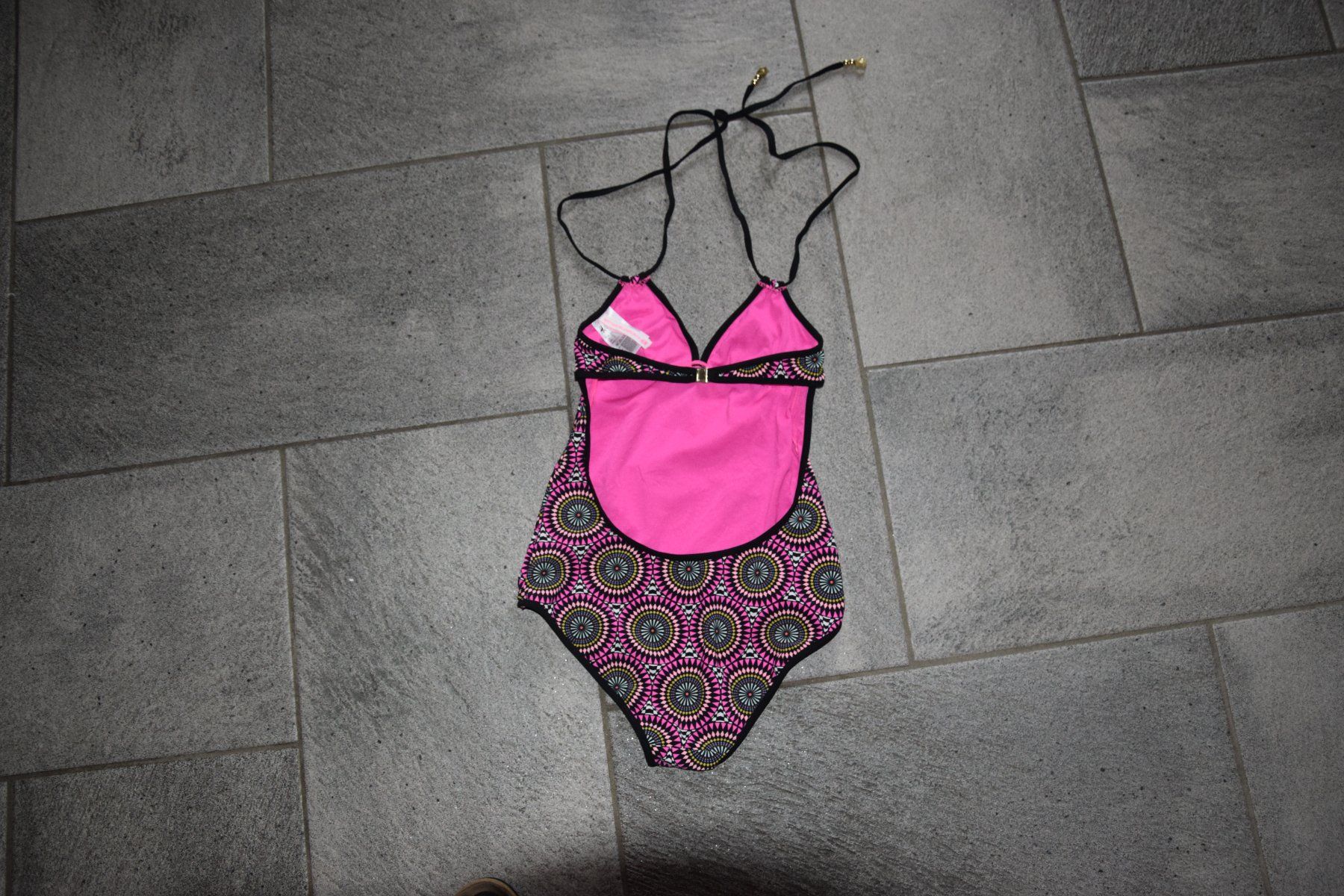 H&M Costumi da bagno & Bikini: Mädchen Matthew Williamson Badeanzug gr. 32 – Usato da Mezzovico venduto da finsteraar 2