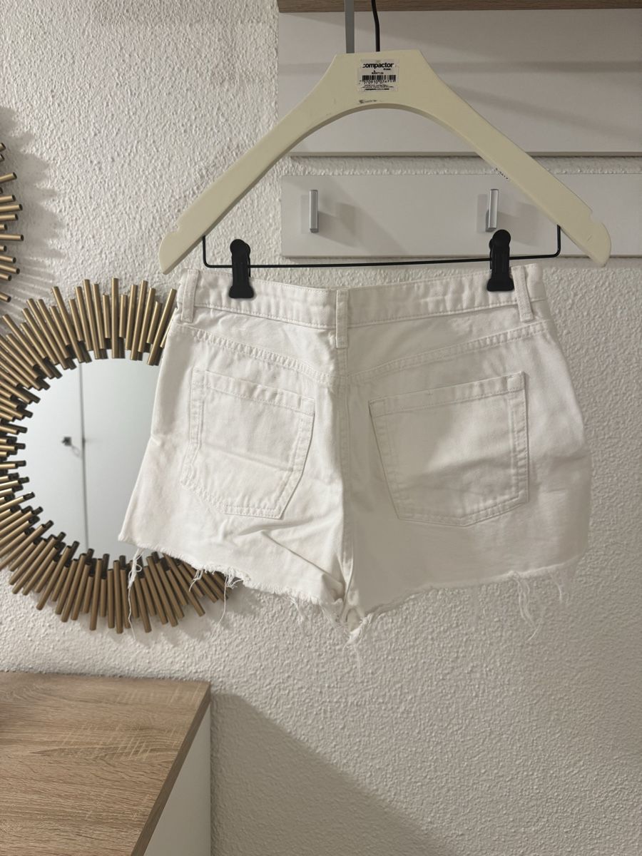 Topshop Jeans: Topshop Mom Shorts – Nuovo (secondo la descrizione) da Zürich venduto da mine.ege1 1