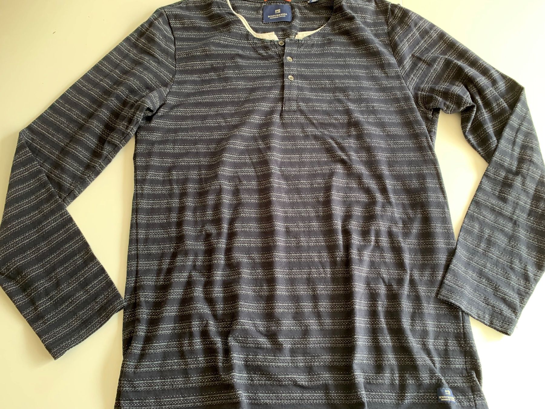 Maison Scotch Maglioni & Felpe: MAISON Scotch leichter Pullover Grösse XL – Usato da Meiringen venduto da Jwash