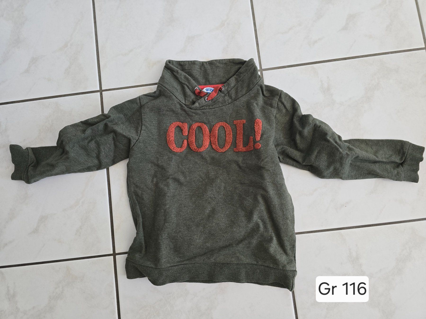 Pulls et sweat-shirts: Pullover Gr 116 – D'occasion à Uetendorf par baumstamm3