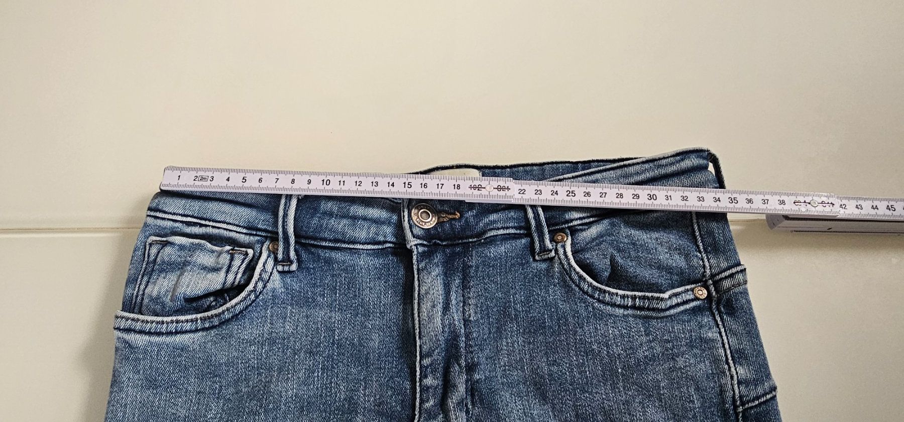 Jeans: Stretch-Jeans, Damen, Grösse 38-40 – Usato da Azmoos venduto da Jadejo 1