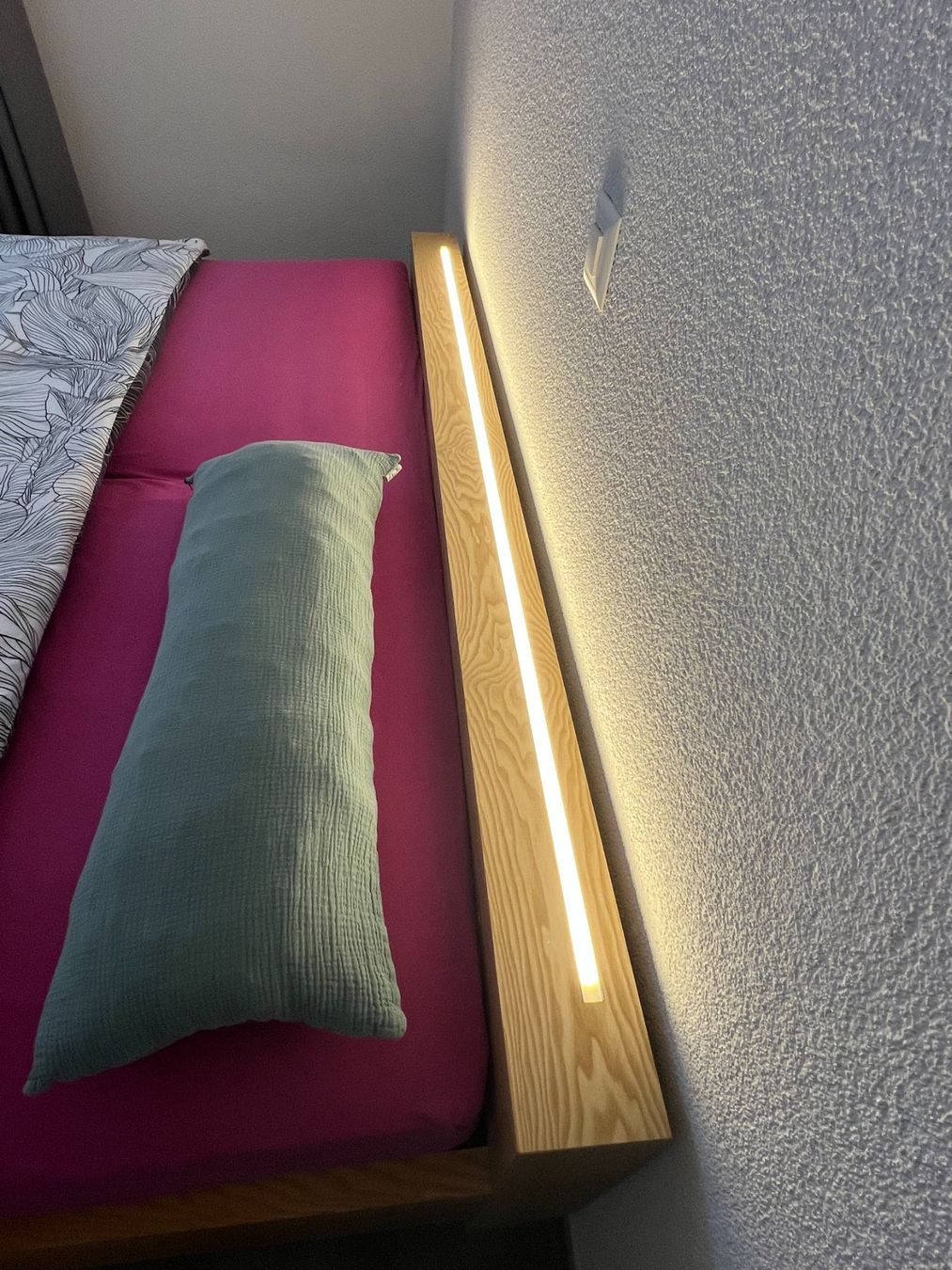 Letti: Massives Holzbett – Usato da Appenzell venduto da Pamela9050 2